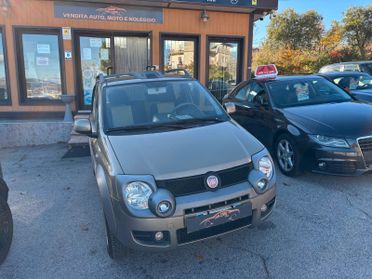Fiat Panda 1.3 MJT 16V DPF 4x4 CROSS ELD