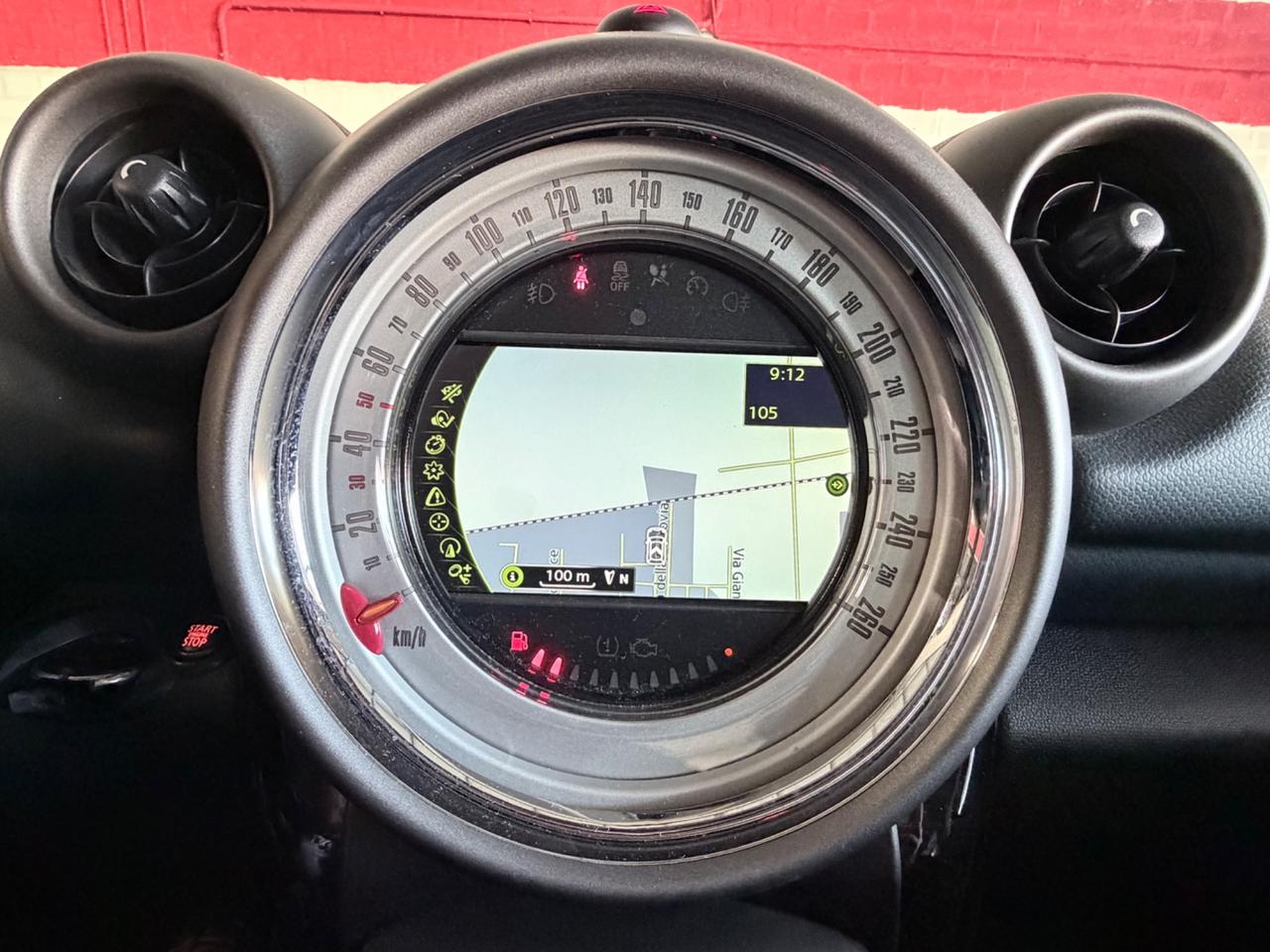 Mini Cooper D Countryman 2.0 Automatica 111CV NEOPATENTATI