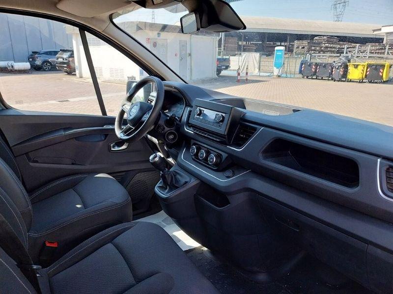 Nissan Primastar bus 2.0 dci 110cv S&S L1H1 9p.ti