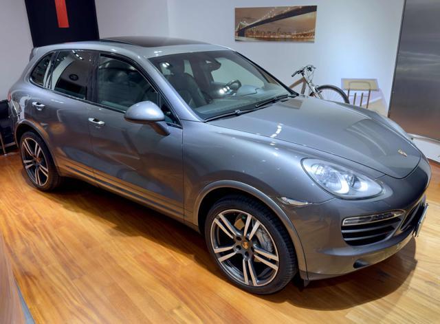 PORSCHE Cayenne 3.0 Diesel 250CV Platinum Edition