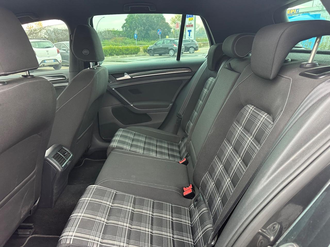 Volkswagen Golf Business GTD 2.0 TDI 5p. 4 Free BlueMotion Tech.