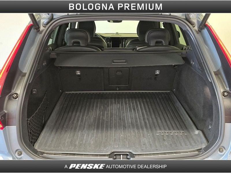 Volvo XC60 XC60 B5 (d) AWD automatico Ultimate Dark