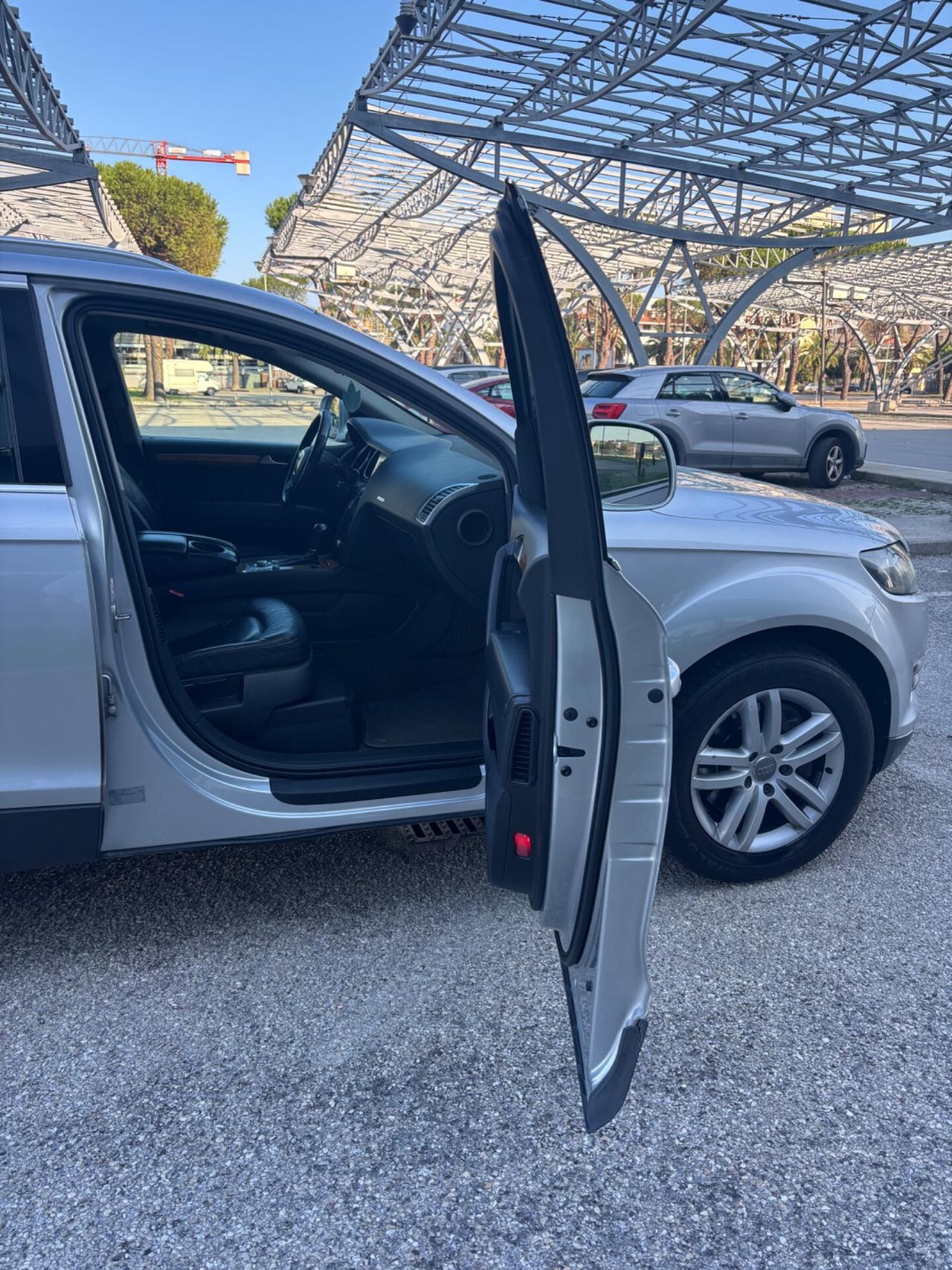 Audi Q7 3.0 V6 QUATTRO TIPTRONIC