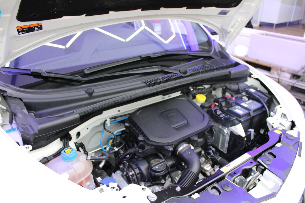 Lancia Ypsilon 1.0 FireFly 5 porte S&S Hybrid Ecochic Silver