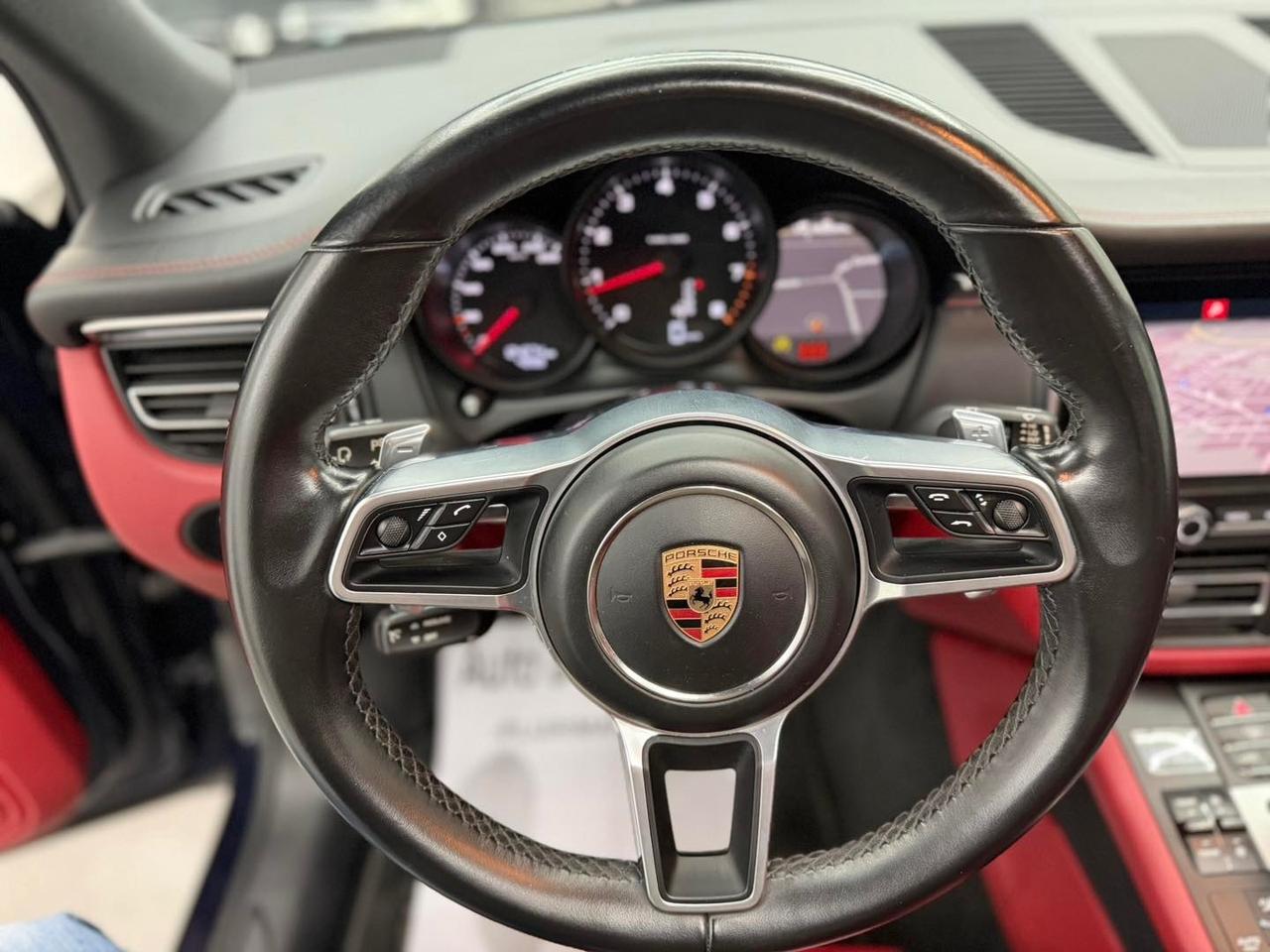 Porsche Macan 2.0 245cv PKD 2019