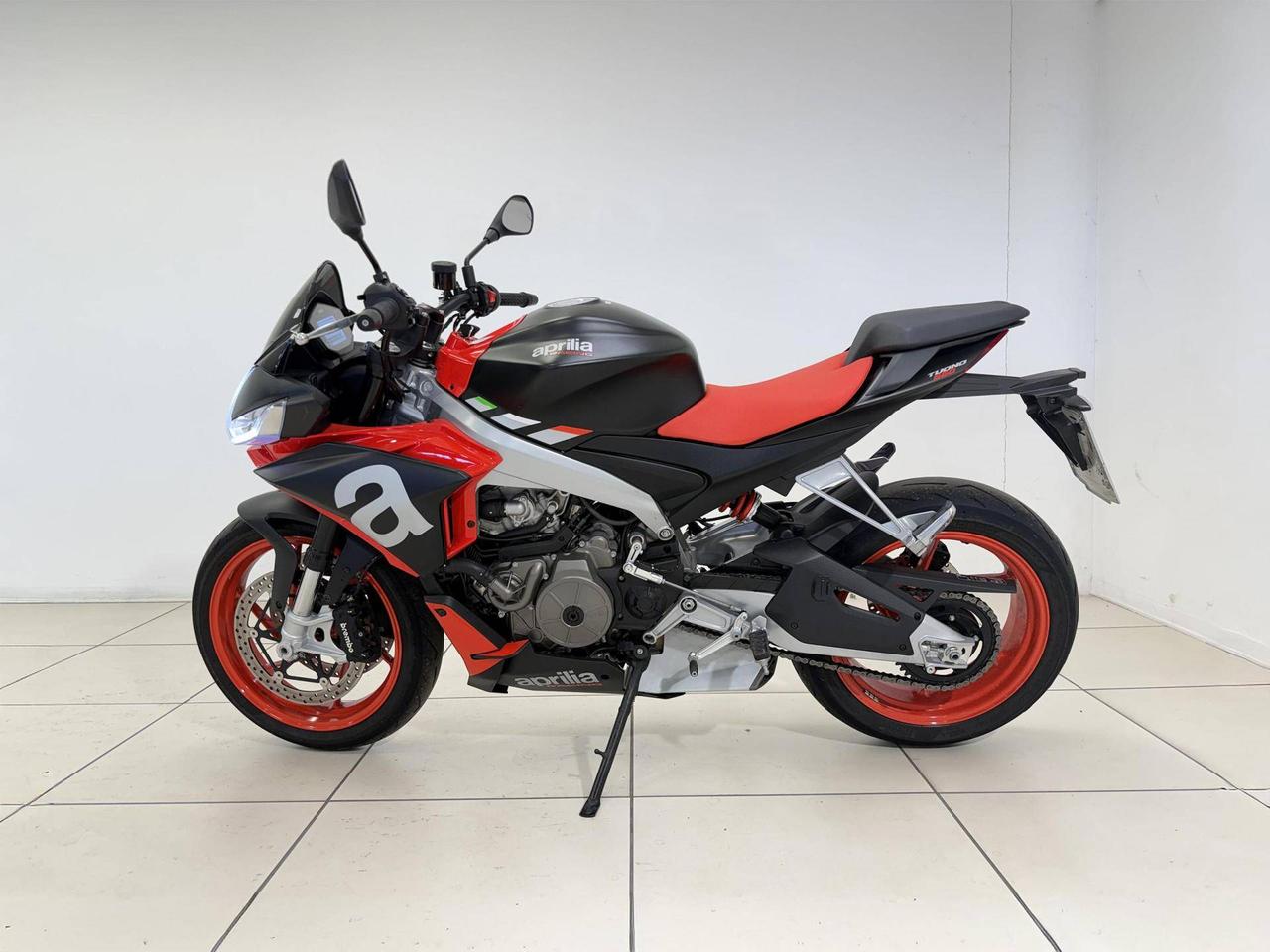 APRILIA Tuono 660