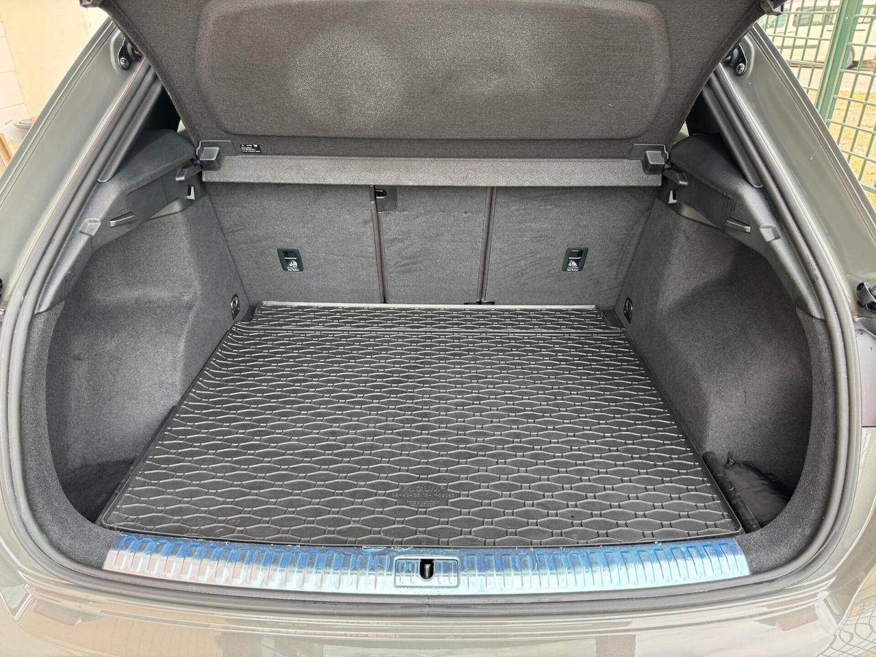 AUDI Q3 35 TDI S LINE S-TRONIC TETTO/MATRIX/PELLE/LED MULTICOLOR