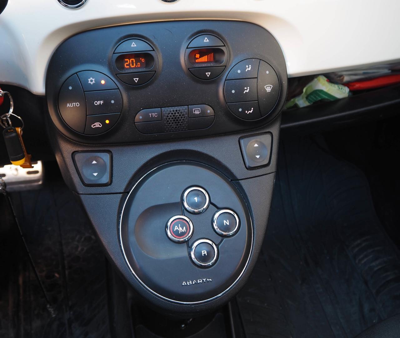 Abarth 500 C 1.4 Turbo T-Jet MTA