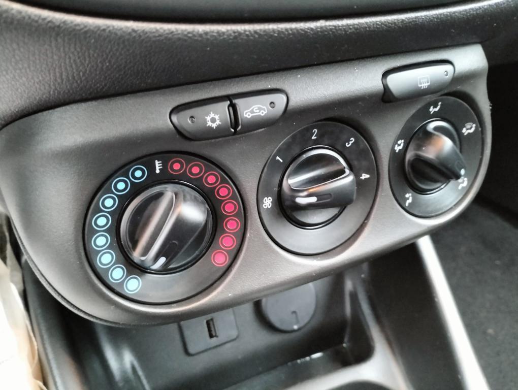 Opel Corsa 5 Porte Corsa 5p 1.4 b-Color Gpl 90cv km 40000!