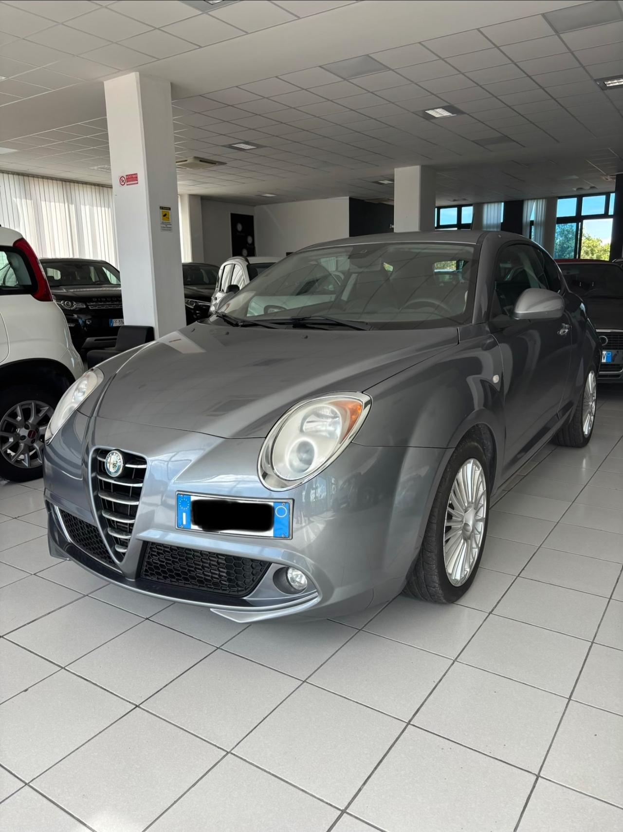 Alfa Romeo MiTo 1.6 JTDm 16V Distinctive Sport Pack