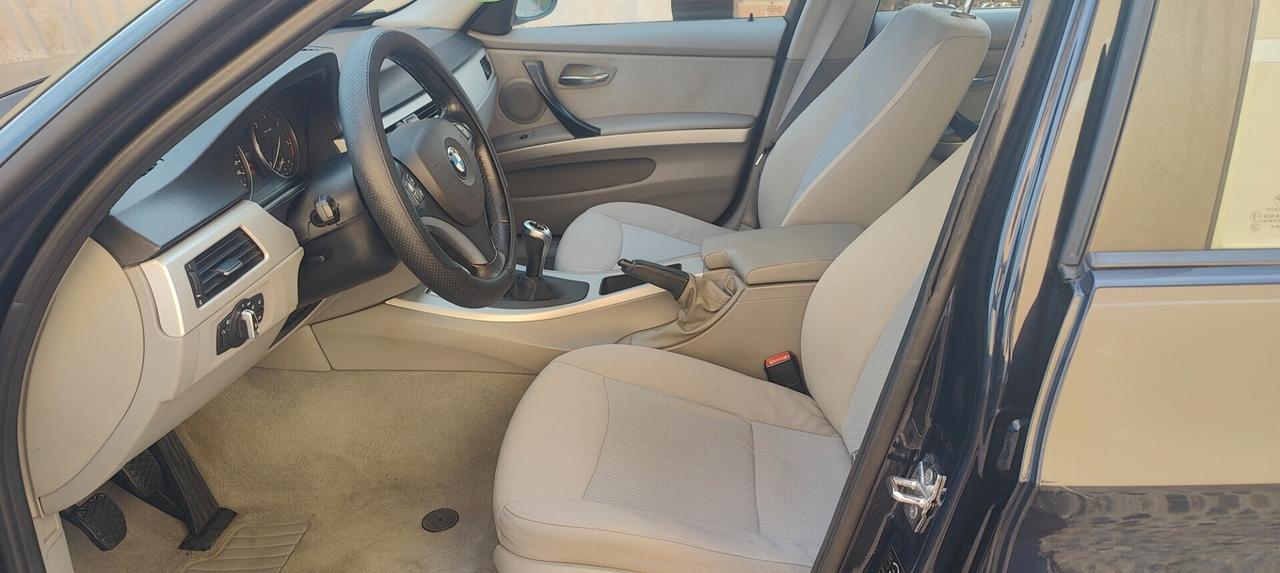 Bmw 320 320d cat Touring Attiva