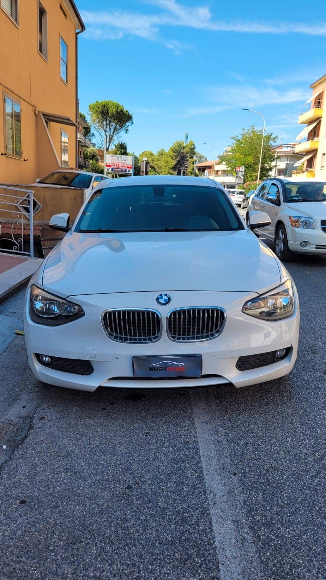 Bmw 116 116d 5p. Urban