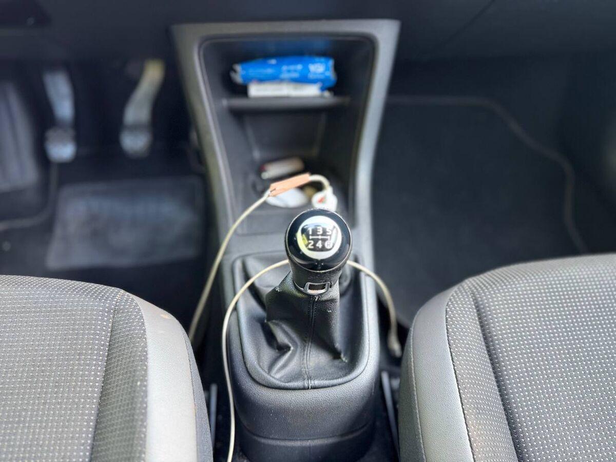 Volkswagen up! 1.0 Move up! 75cv 5p asg