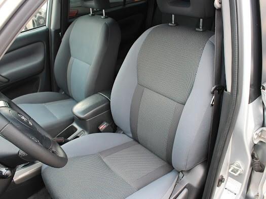Toyota RAV 4 RAV4 2.0 16V cat 5 porte Sol
