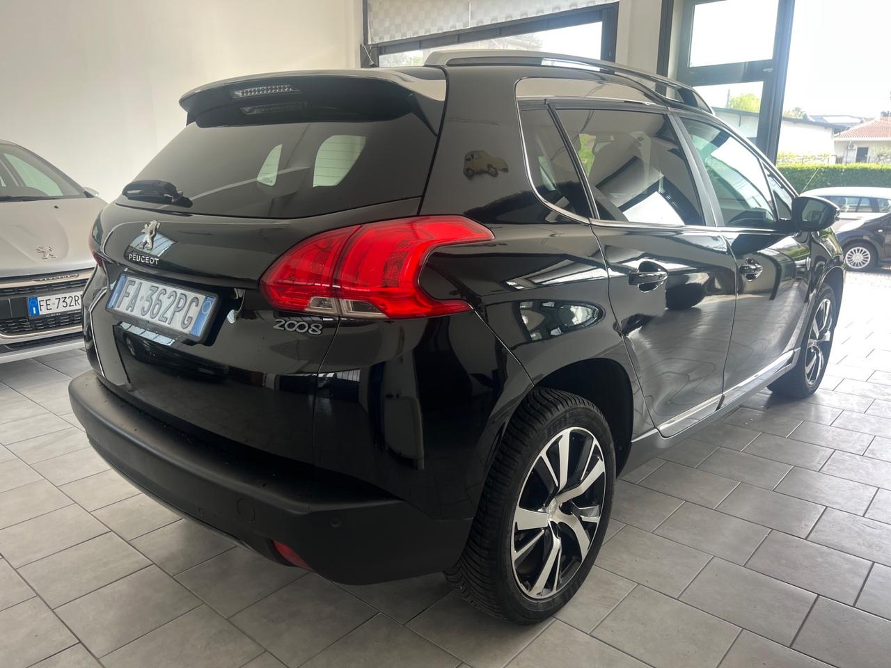 Peugeot 2008 BlueHDi 120 S&S Allure