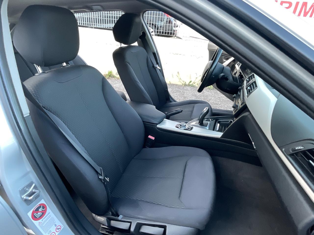 Bmw 320 320d Touring cambio automatico - navigatore
