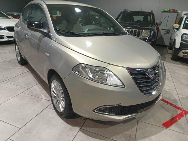 LANCIA Ypsilon 1.2 69 CV 5 porte Gold