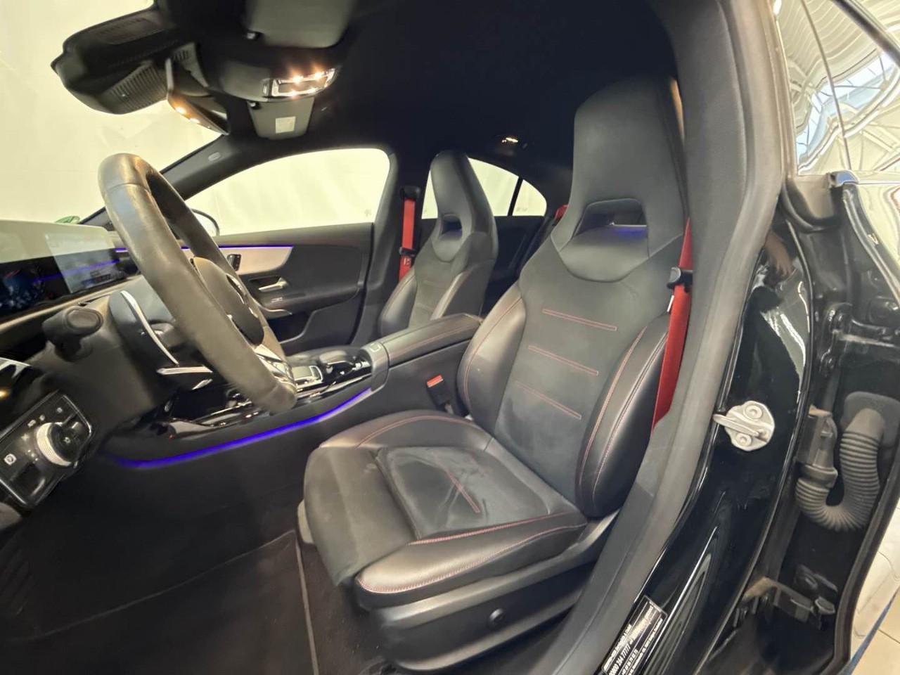Mercedes-Benz CLA 35 AMG 4MATIC 7G-DCT