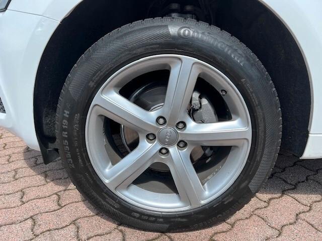Audi Q5 2.0 tdi quattro 170cv s-tronic S-line, 19", Xenon