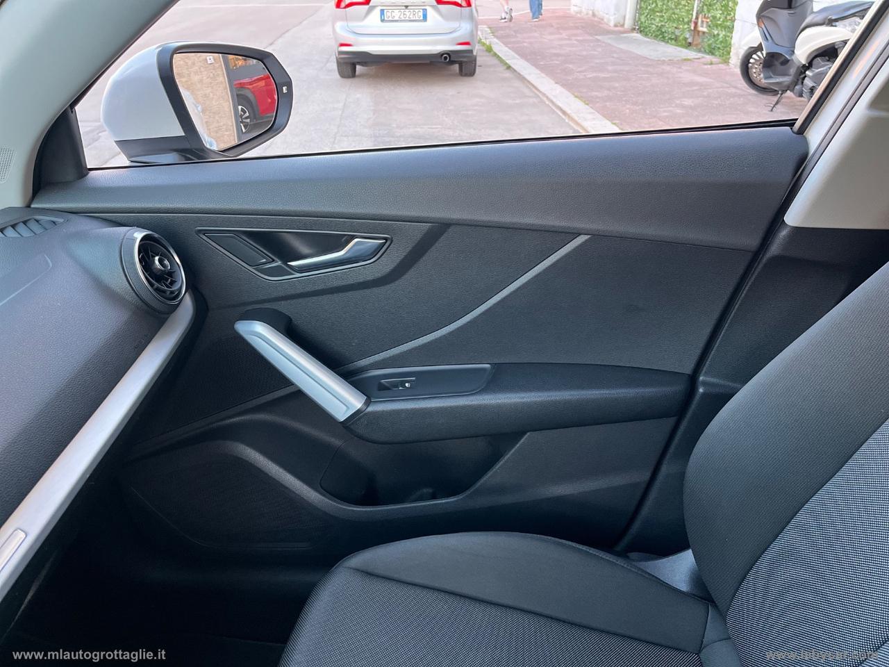 AUDI Q2 30 TDI S tronic Business Design