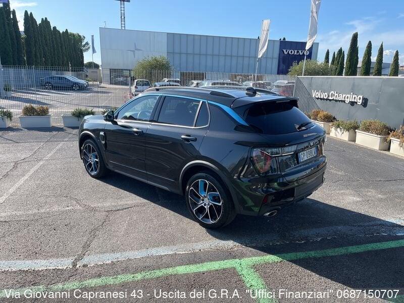 Lynk & Co 01 01 PHEV