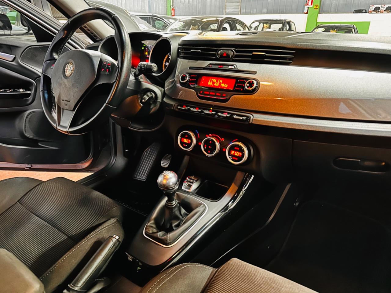 Alfa Romeo Giulietta 1.6 JTDm-2 105 CV Exclusive