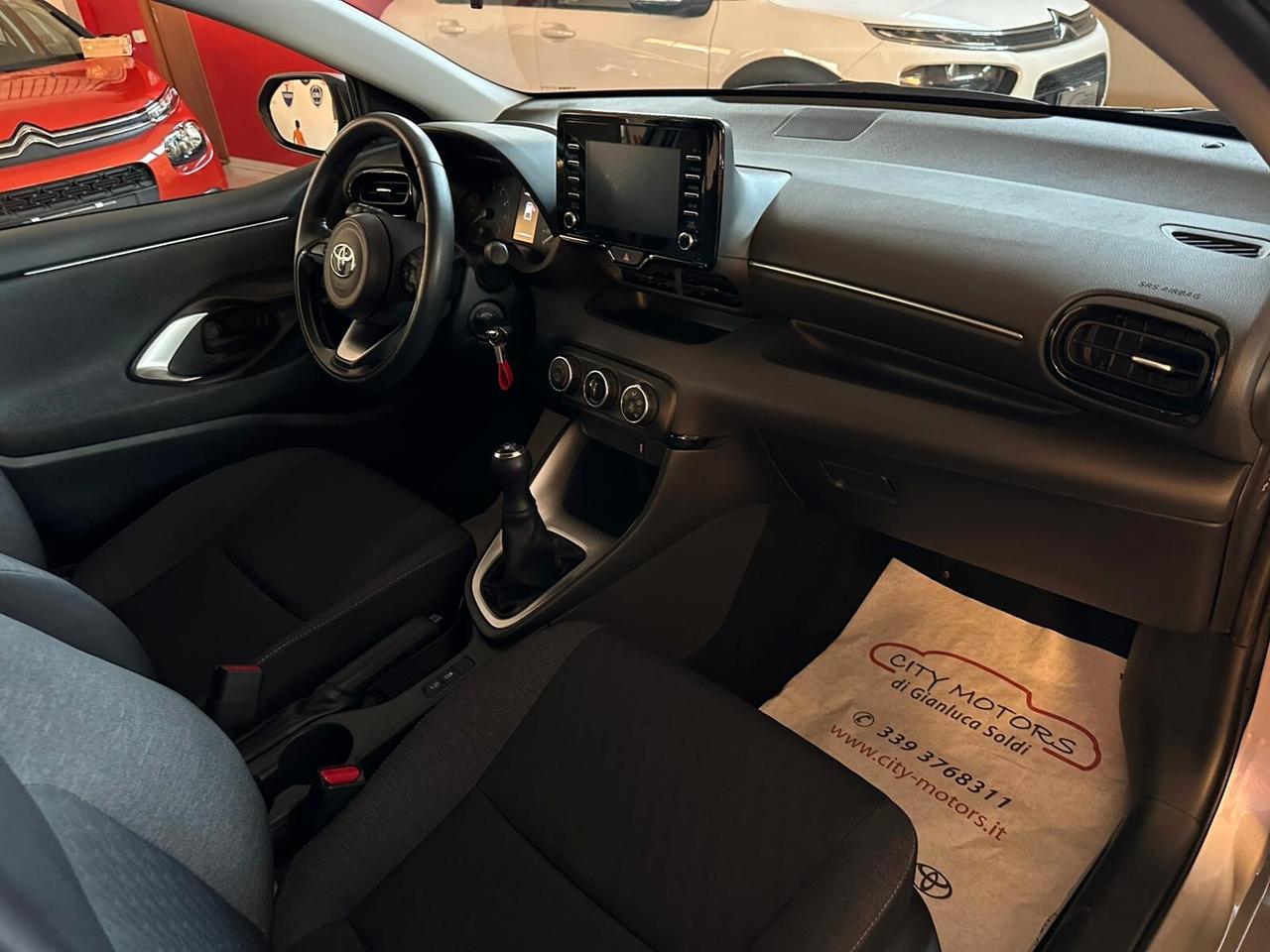 Toyota Yaris 1.0 5 porte Active
