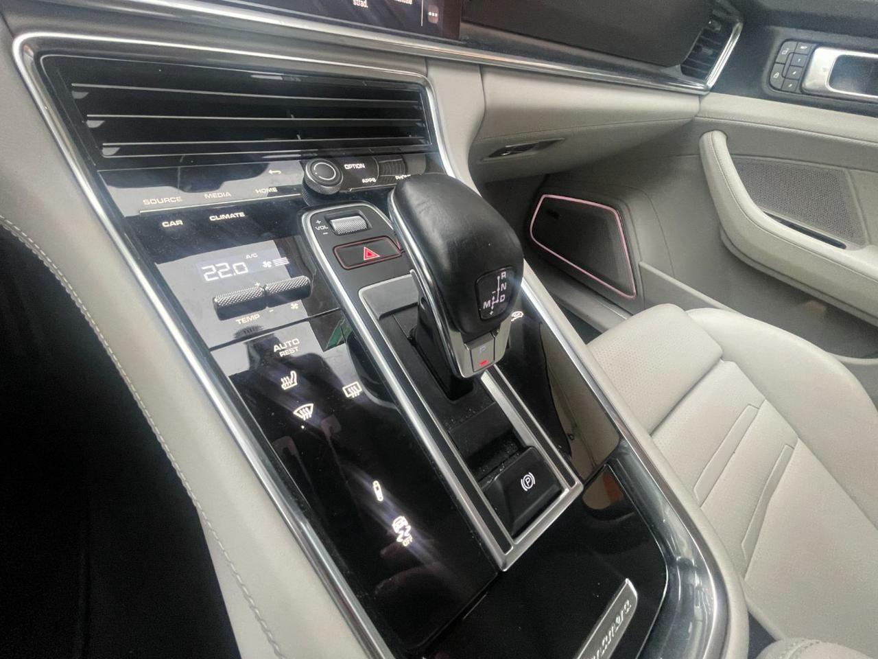 PORSCHE Panamera 2.9 4 Platinum Edition