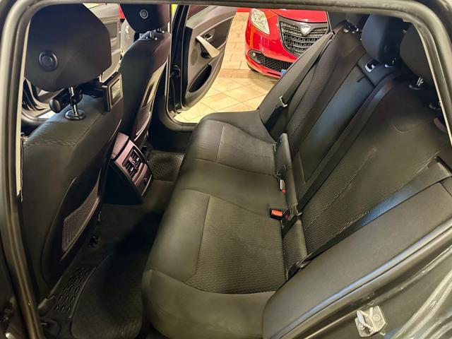 BMW 318 d Touring aut. NAVI - SENSORI - TAGLIANDI