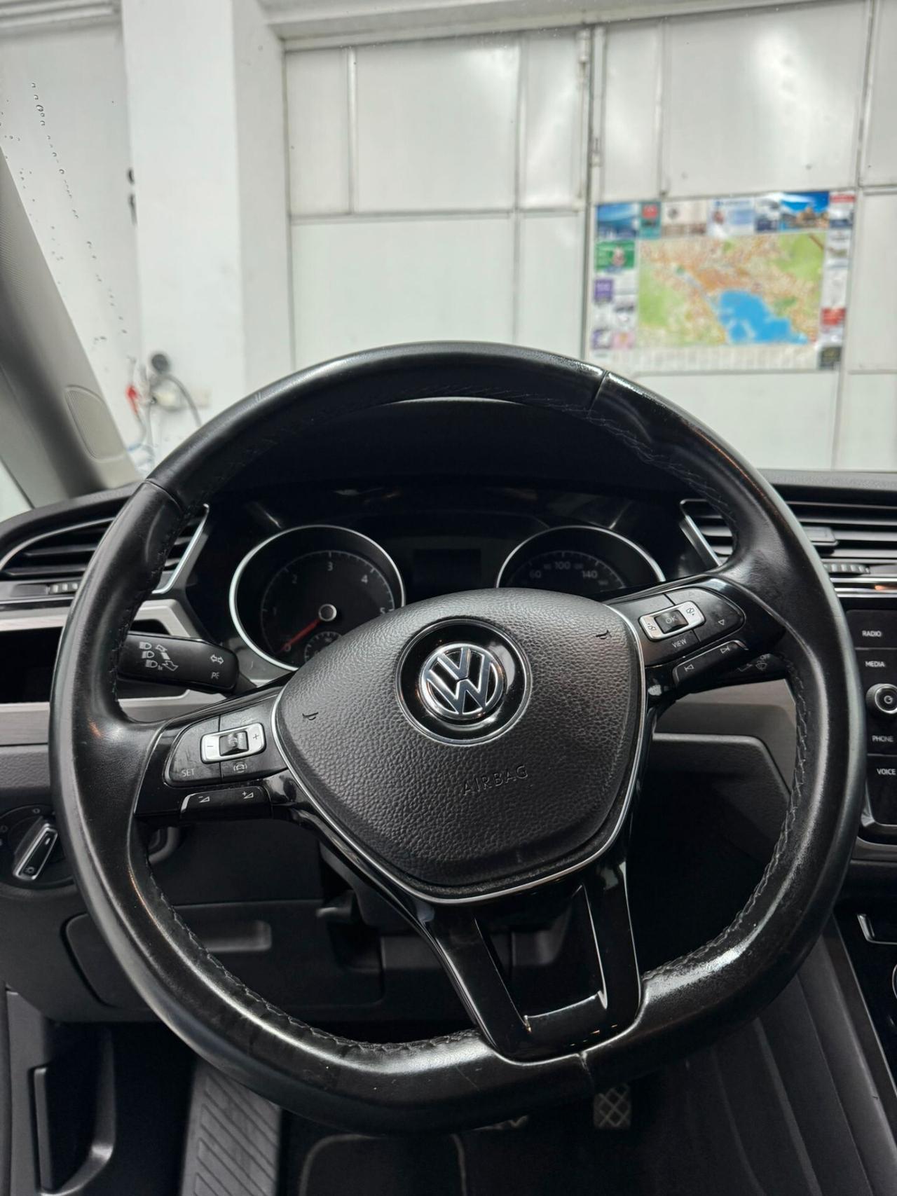 Volkswagen Touran 1.6 TDI 115 CV SCR DSG Executive BlueMotion Tech.