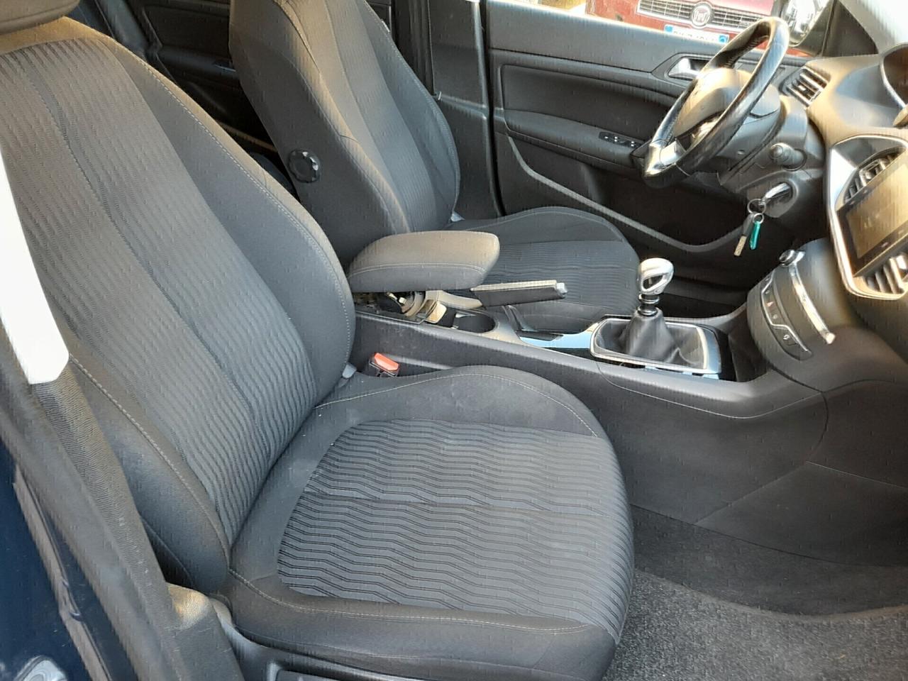 Peugeot 308 BlueHDi 120 S&S SW Allure