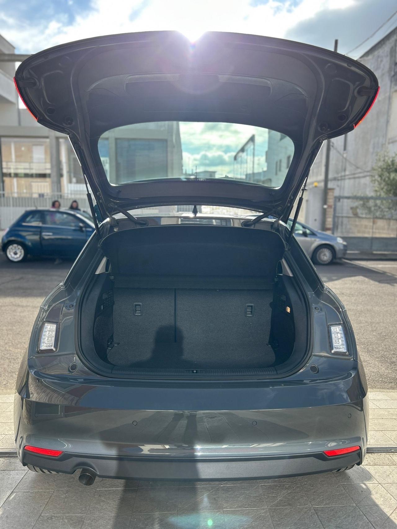 Audi A1 1.4 TDI ultra Design-2015 MATRIX/NAVI/16"