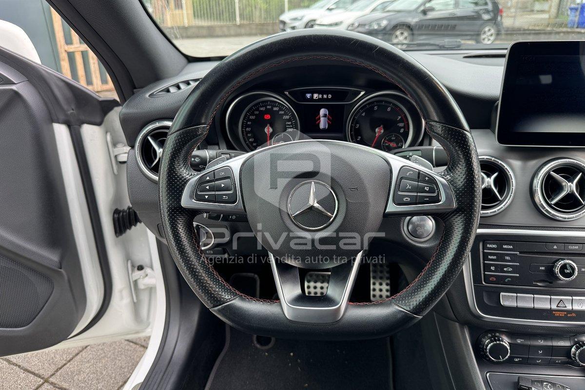 MERCEDES CLA 180 Premium