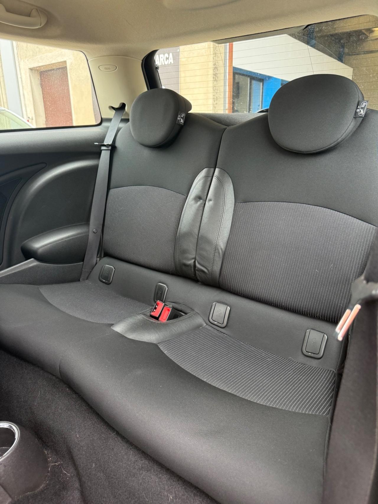 Mini 1.6 16V Cooper D