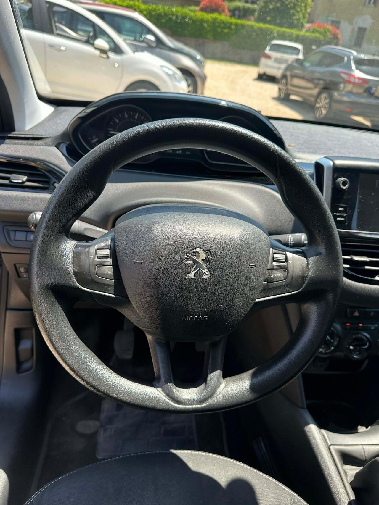 Peugeot 208 82 5P ALLURE NEOPAT KMCERT UNICOPR