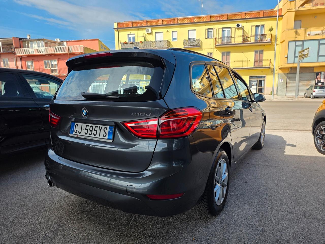 Bmw Serie 2 Gran Tourer 216d Business Automatica