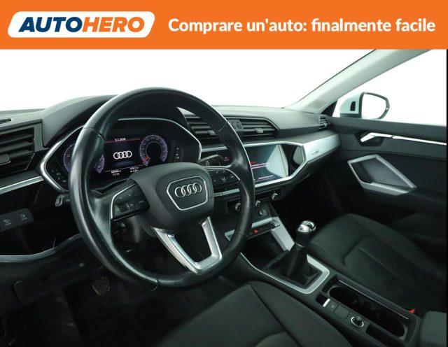 AUDI Q3 35 TFSI Business Advanced