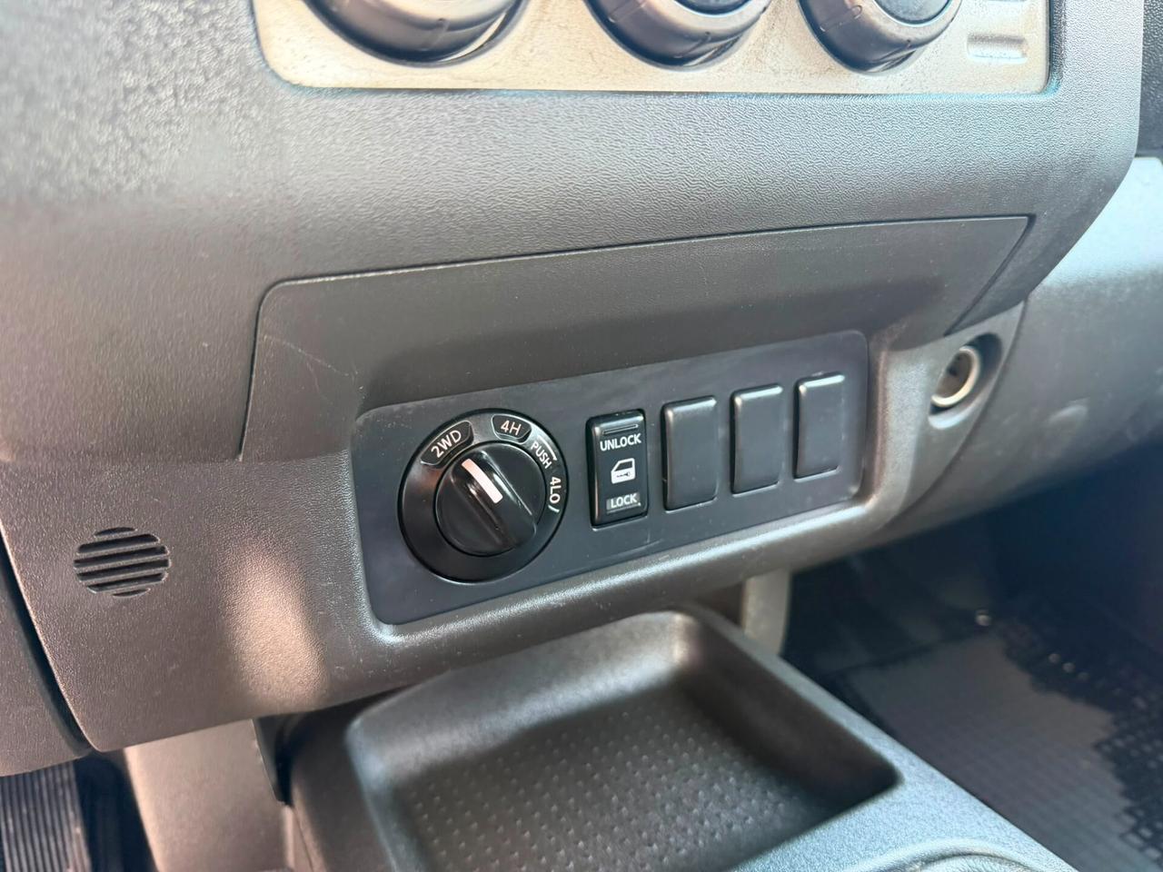 Nissan Navara 4X4 DOUBLE CAT 5P