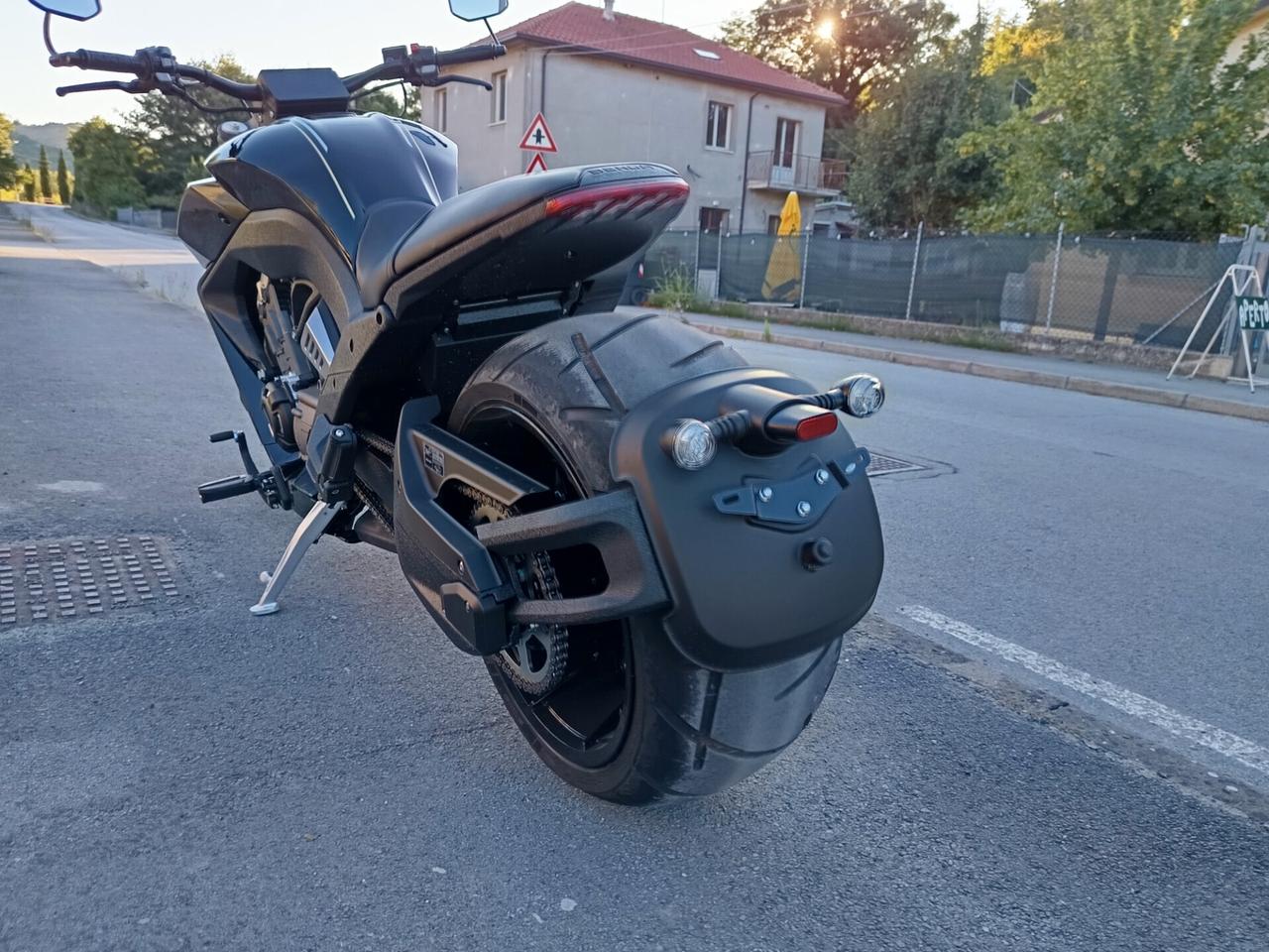 Benda LFC 700 KM/0 Tua a 145€/Mese