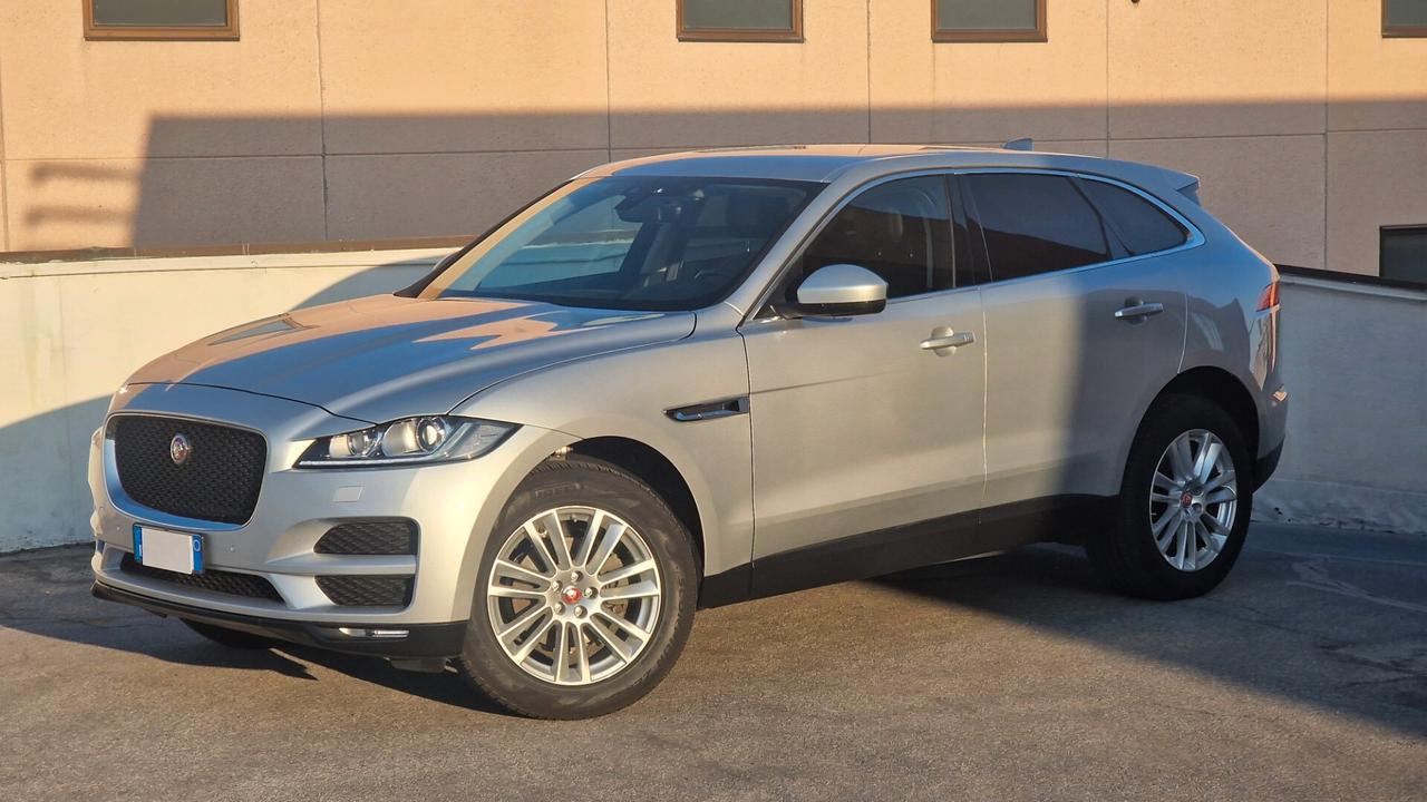 Jaguar F-Pace 2.0 D 180 CV AWD aut. Portfolio