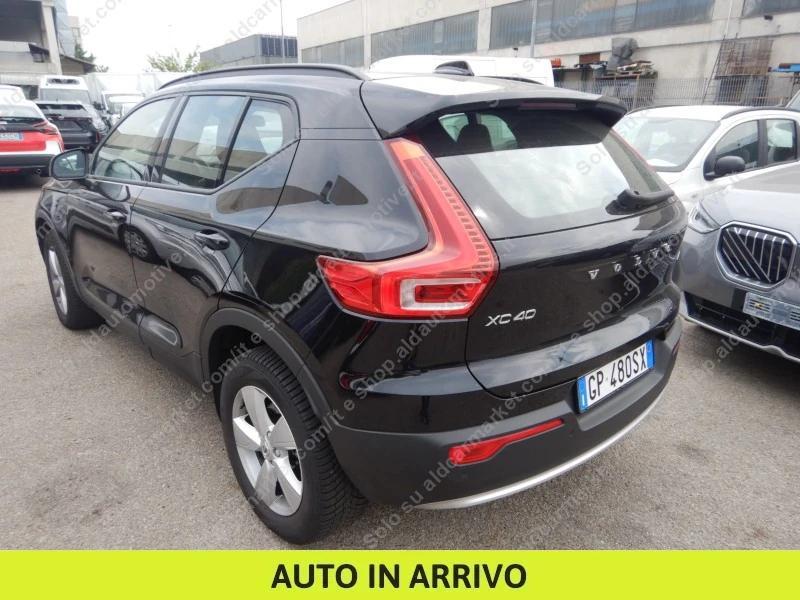Volvo XC40 2.0 B3 Essential automatico