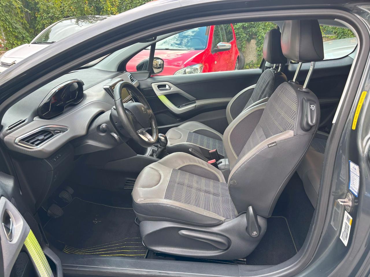 Peugeot 208 PureTech Turbo 110 S&S 3 porte GT Line NAVI RETROCAMERA