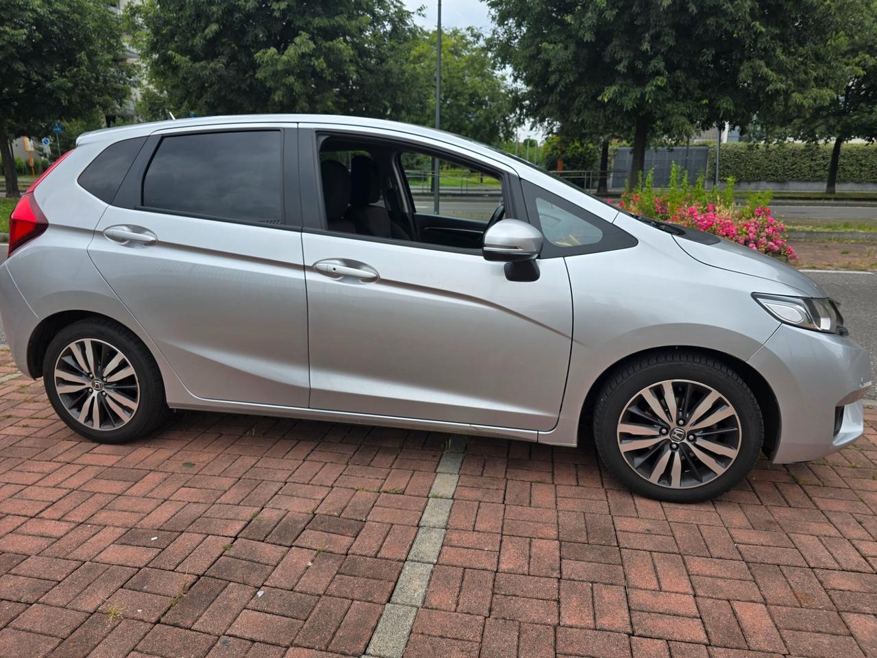 Honda Jazz Full OPTIONAL!!!!!! GARANZIA/PERMUTA