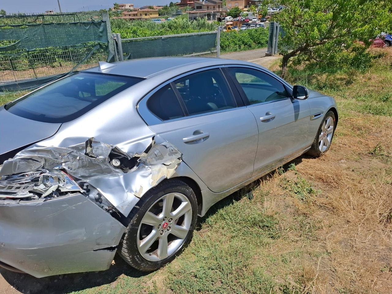 JAGUAR XE 2.0 D TURBO SINISTRATA MARCIANTE