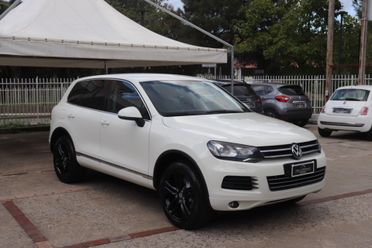 Volkswagen Touareg 3.0 TDI 240 CV tiptronic BlueMotion Technology