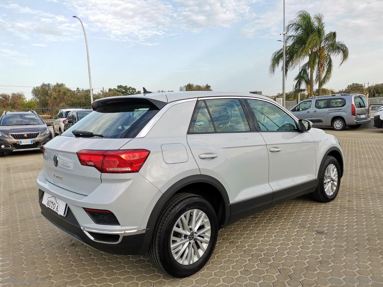 VOLKSWAGEN T-Roc 2.0 TDI Business BlueMot. Tech.