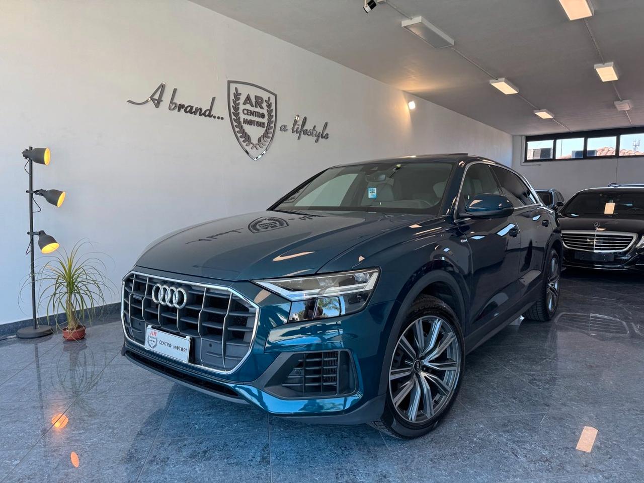 Audi Q8 50 3.0 tdi mhev S-LINE quattro Tetto Full