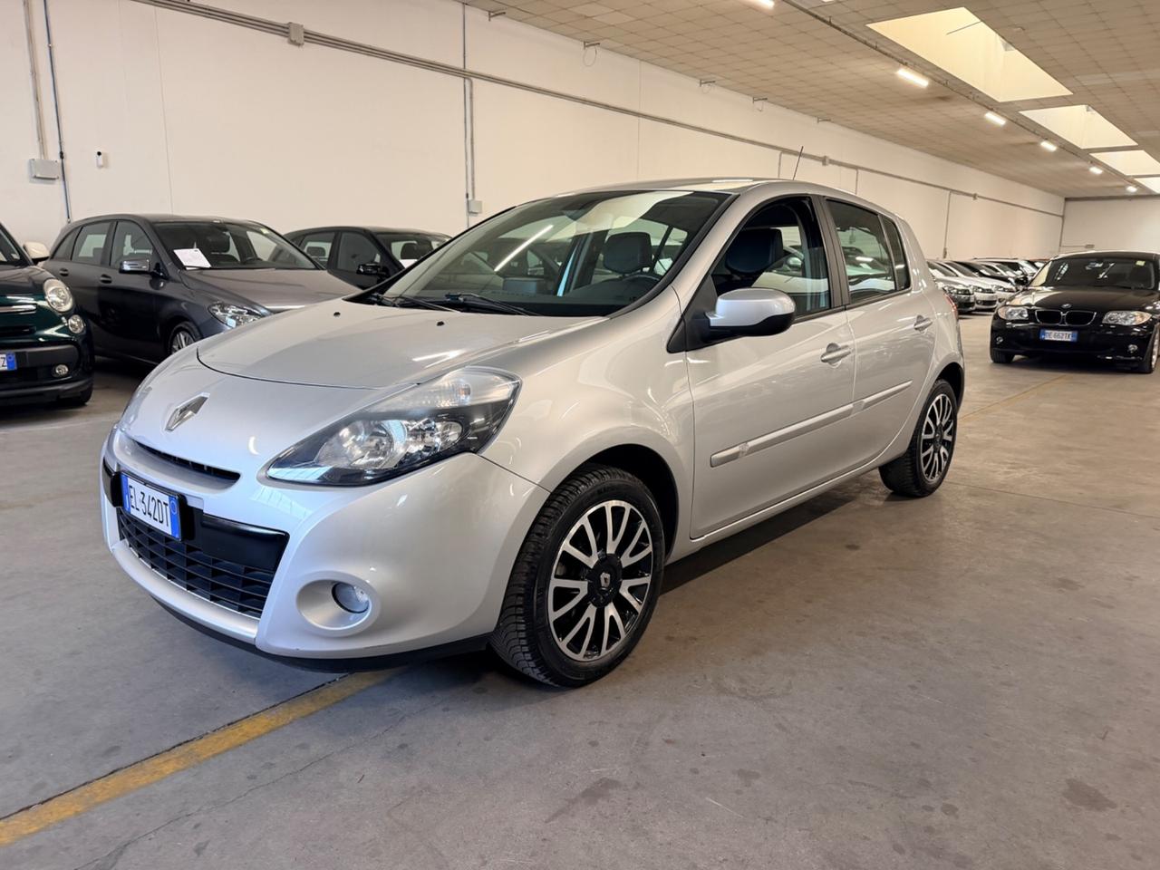 Renault Clio 1.2 16V 5 porte Dynamique
