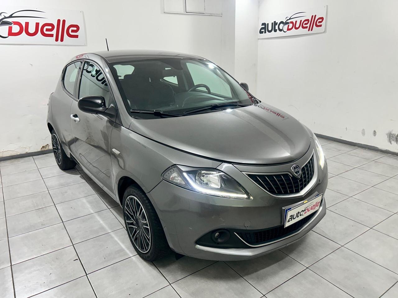 Lancia Ypsilon 1.0 FireFly 5 porte S&S Hybrid Silver Plus