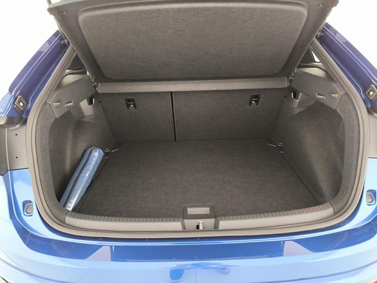 Volkswagen Taigo 1.0 tsi r-line plus 115cv
